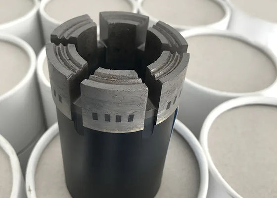 การสร้างหินที่ก้าวหน้า ทองเหลือง Core Drill Bit ทองเหลืองดีเยี่ยม ความละเอียดและความแข็งแรง