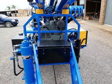 200M Protable รถพ่วงขนาดเล็กไฮโดรลิคน้ำเจาะดีอุปกรณ์เจาะ Rig Borehole