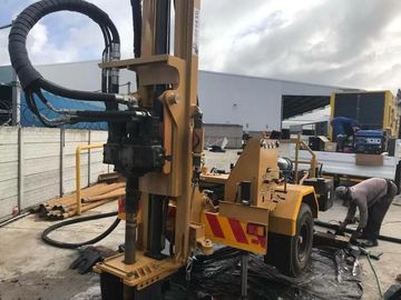 รถบรรทุกติดตั้งแท่นขุดเจาะบ่อน้ำอุปกรณ์ขุดเจาะท่อ 89mm