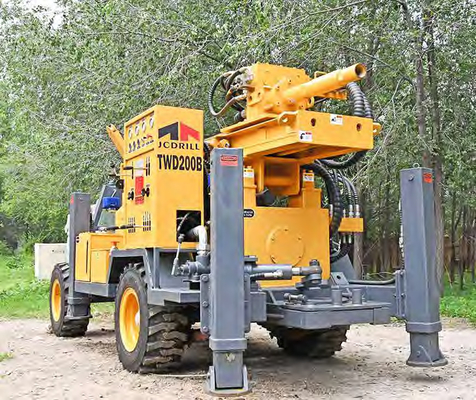 DTH Air & MUD Drilling 200m Heavy Duty 4 ล้อเทรลเลอร์ติดแท่นขุดเจาะบ่อน้ำ