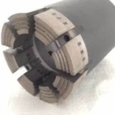 BQ NQ HQ PQ Forging Standard Diamond Core Bit การแก้ไขที่สมบูรณ์แบบสําหรับโครงการเจาะแกน