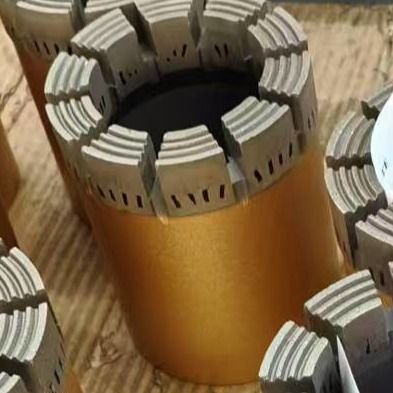 บิตเพชรสาย Universal BQ ถึง PQ ซีรีส ปรับปรุงให้ดีสําหรับ Hard Rock Coring